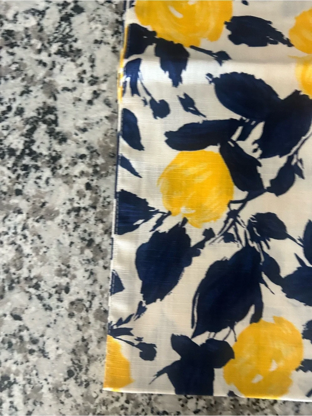 Kate Spade Garden Rose Table Cloth
